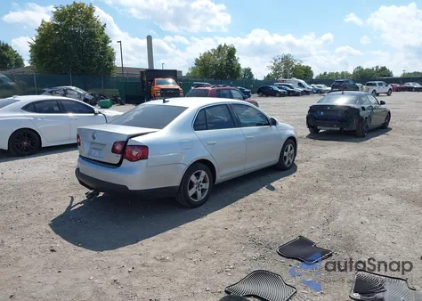 2009 Volkswagen Jetta Se/Sel z USA, uszkodzony, nr VIN 3VWRM71K19M052734